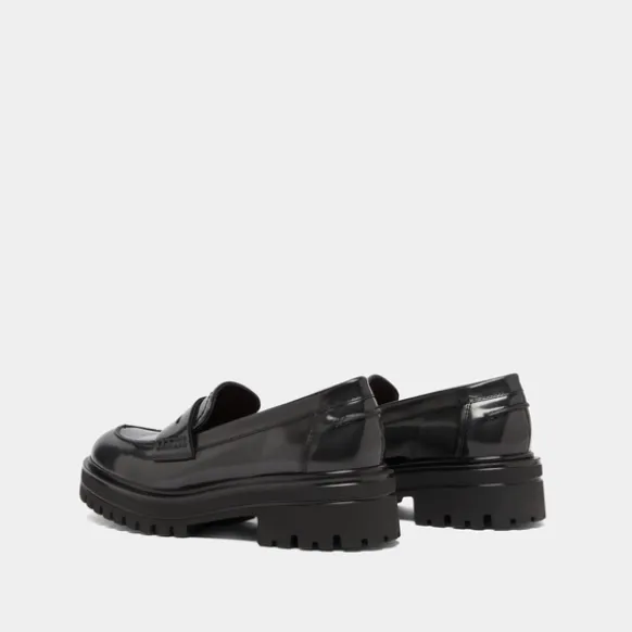 Mocassins à semelles crantées
