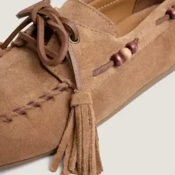 Mocassins souples à détails perlés