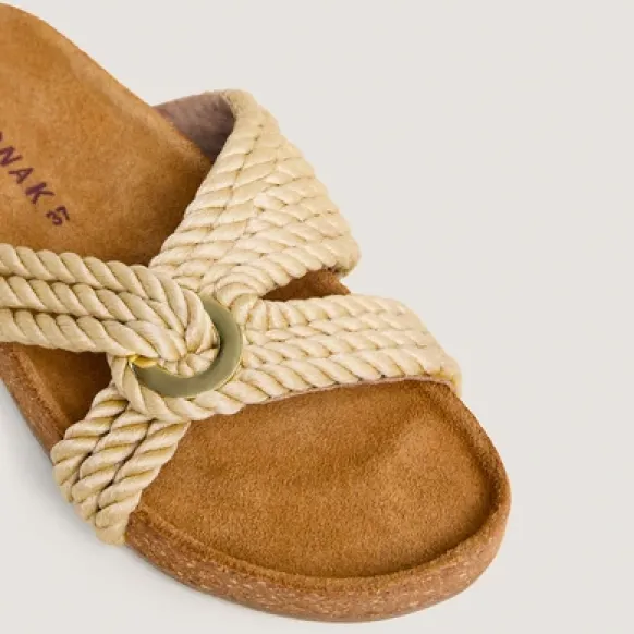 Mules à brides entrecroisées