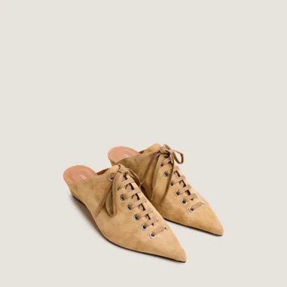 Mules à lacets et talons compensés