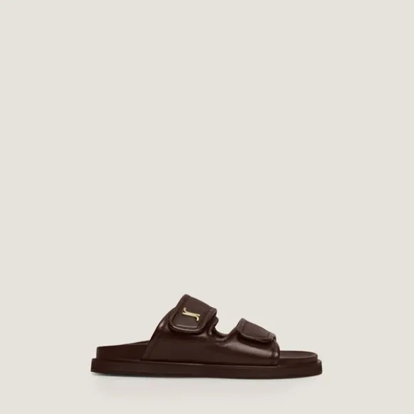 Mules à monogrammes