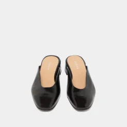 Mules à petits talons