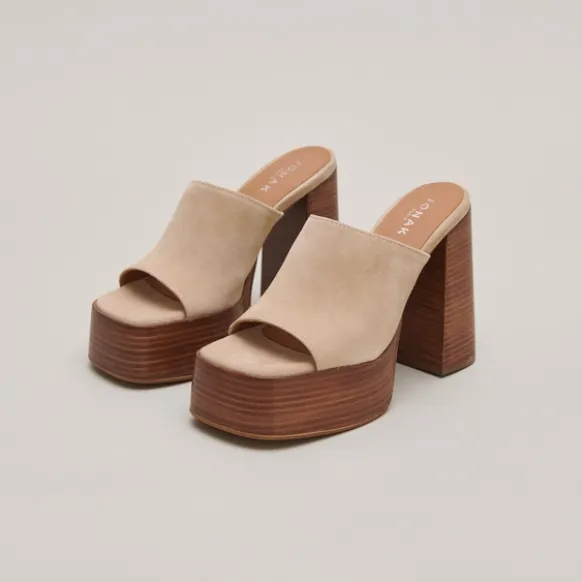 Mules à talons et bouts ouverts