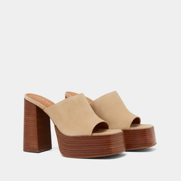 Mules à talons et bouts ouverts