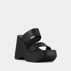Mules compensées à brides