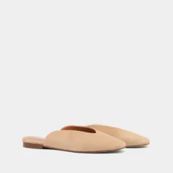 Mules décolletées