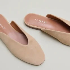 Mules décolletées