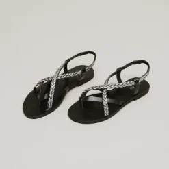 Nu-pieds à brides tressées