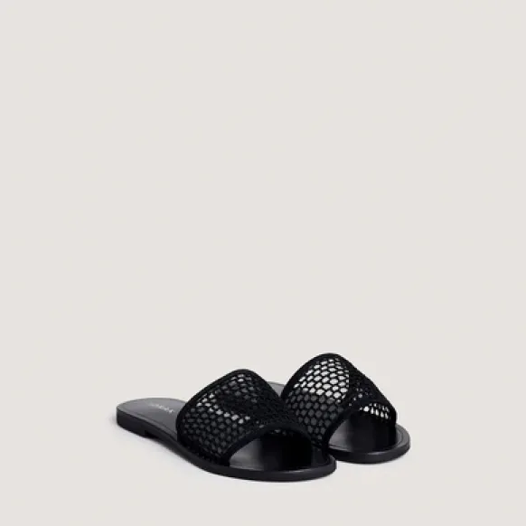 Nu-pieds à détails ajourés