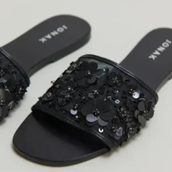 Nu-pieds à fleurs