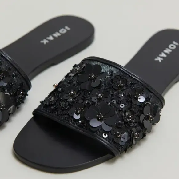 Nu-pieds à fleurs