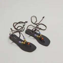 Nu-pieds à lacets