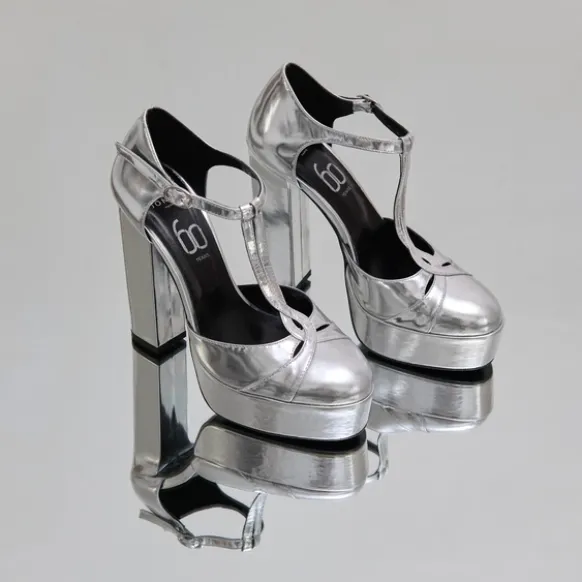 Salomés à talons et plateformes