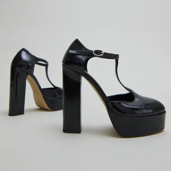 Salomés à talons hauts