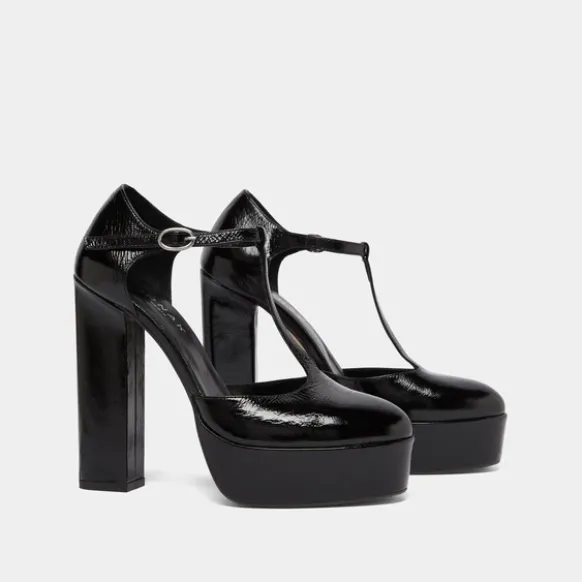 Salomés à talons hauts
