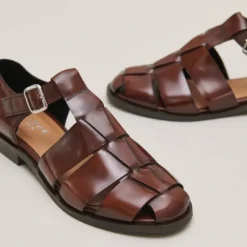 Sandales