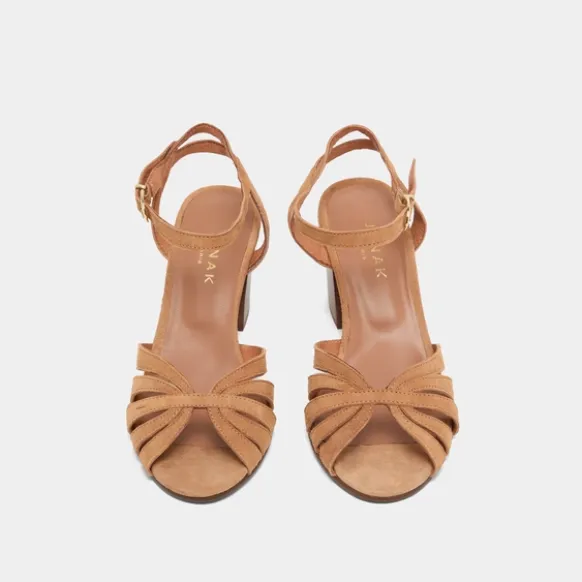 Sandales à brides et bouts ouverts