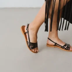 Sandales à brides et bouts ouverts