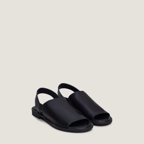 Sandales à élastiques