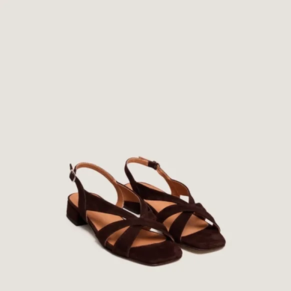 Sandales à petits talons