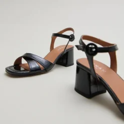 Sandales à talons