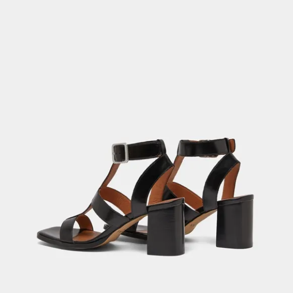 Sandales à talons