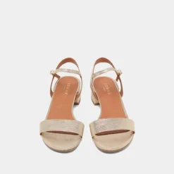 Sandales à talons carrés