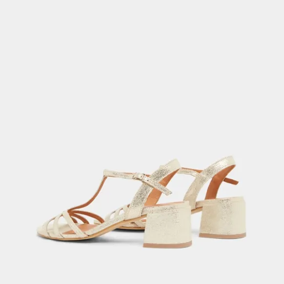 Sandales à talons et bouts ouverts