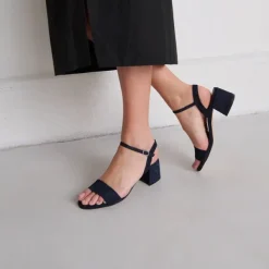 Sandales à talons et bouts ronds