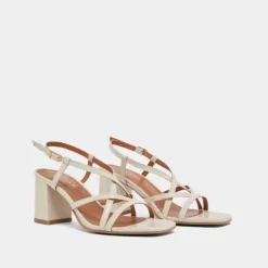 Sandales à talons et brides