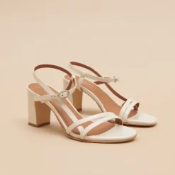 Sandales à talons et brides