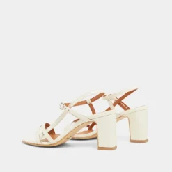 Sandales à talons et brides