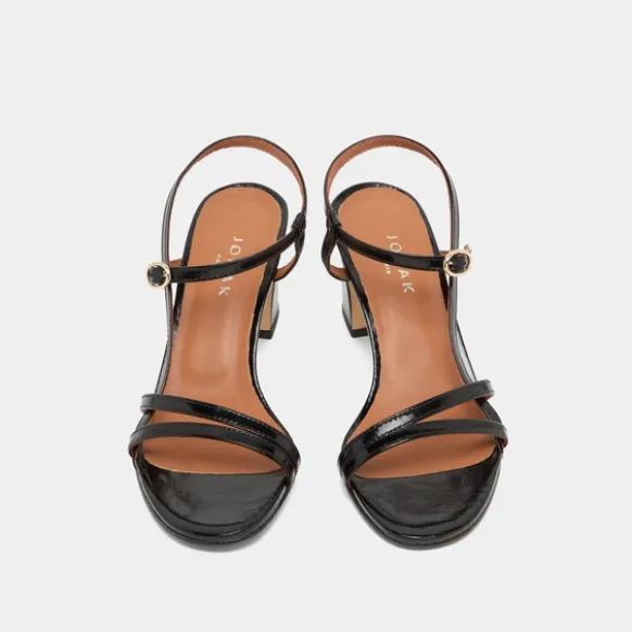 Sandales à talons et brides