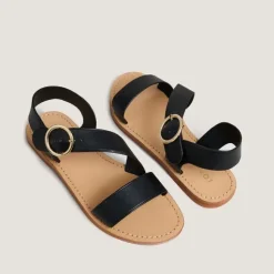 Sandales asymétriques